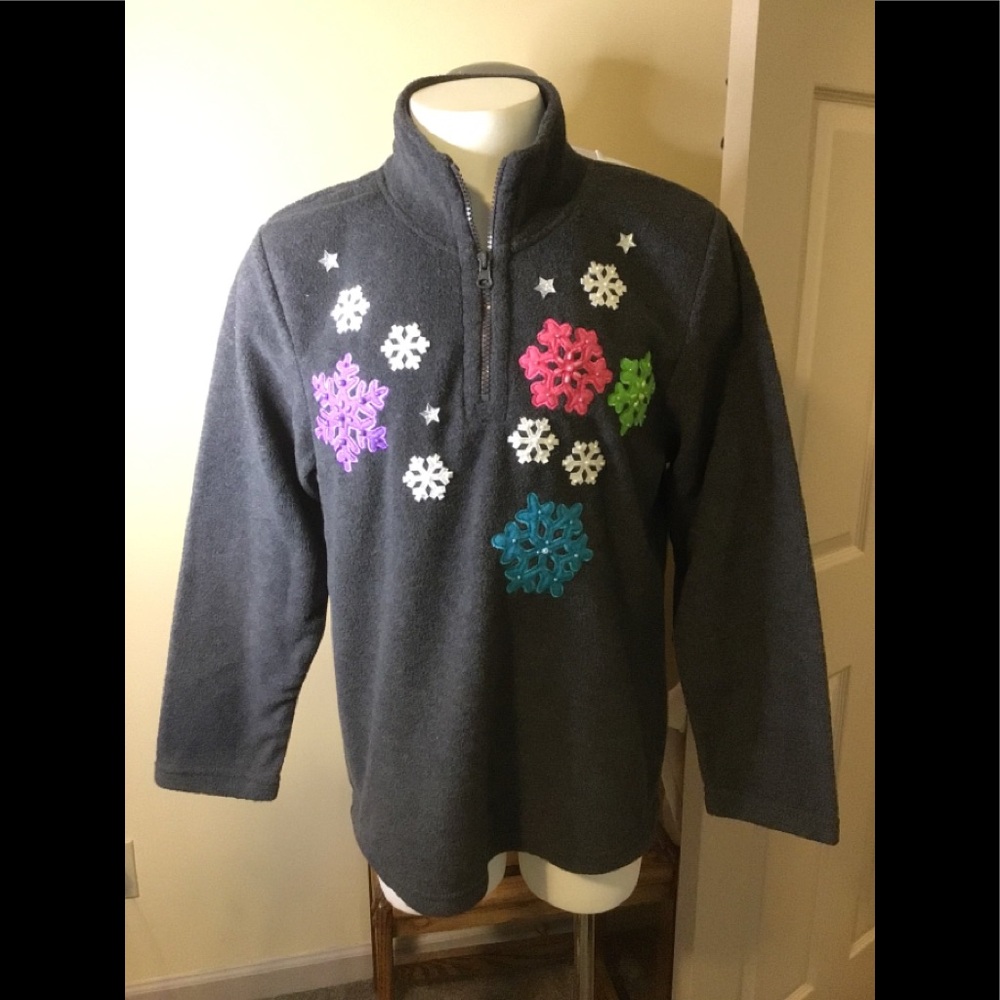 Petite Gray Fleece Half Zip Pull Over w Snowflake Design
